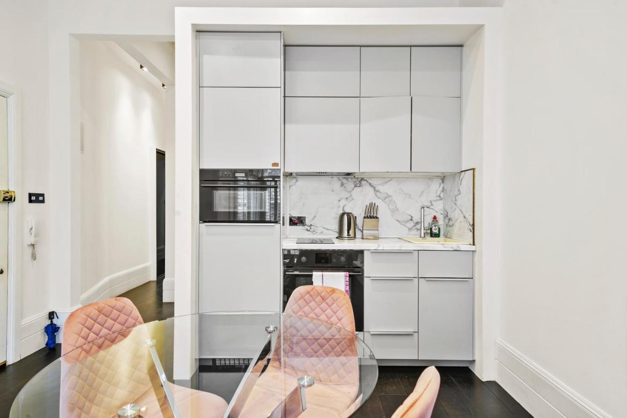 1 & 2 Bed Cosy Apartments Next To Earls Court Free Wifi London Exteriör bild